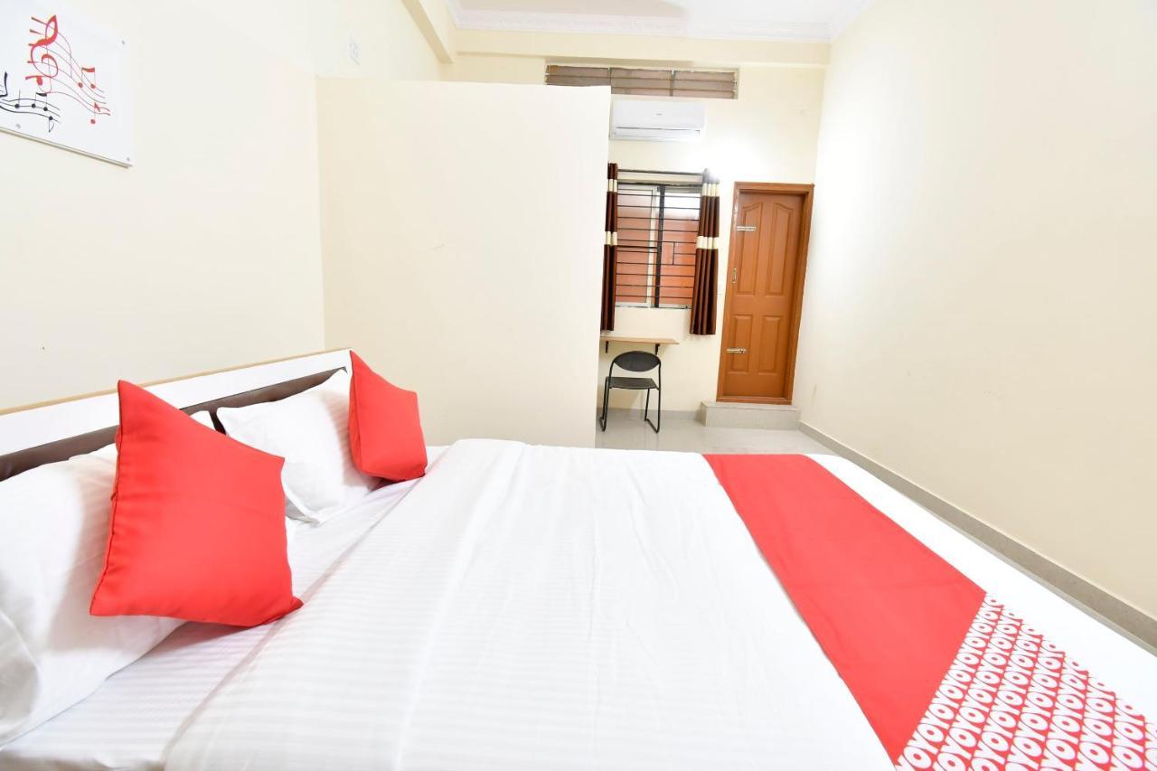 Oyo 44065 Sri Krishna Nilaya Hotell Bangalore Eksteriør bilde