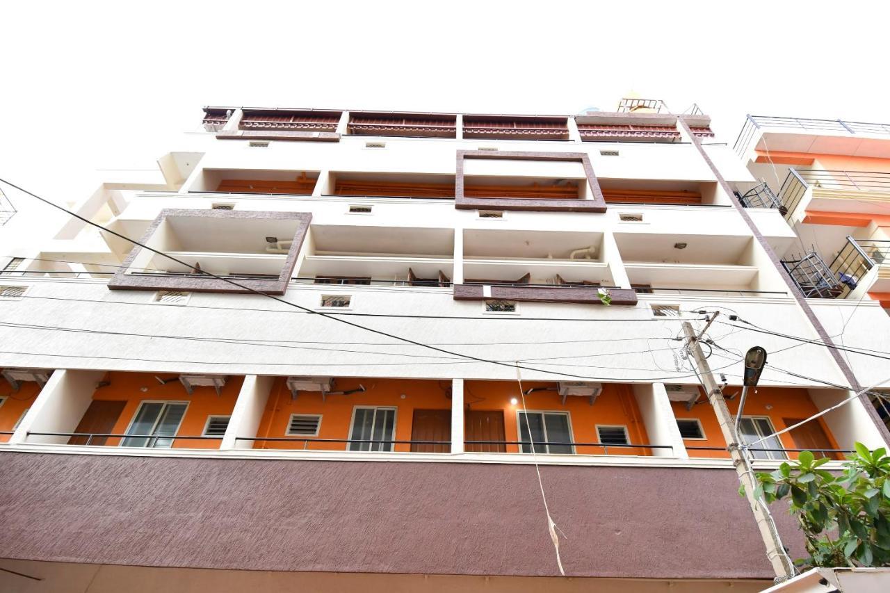 Oyo 44065 Sri Krishna Nilaya Hotell Bangalore Eksteriør bilde