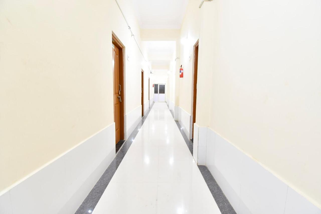 Oyo 44065 Sri Krishna Nilaya Hotell Bangalore Eksteriør bilde