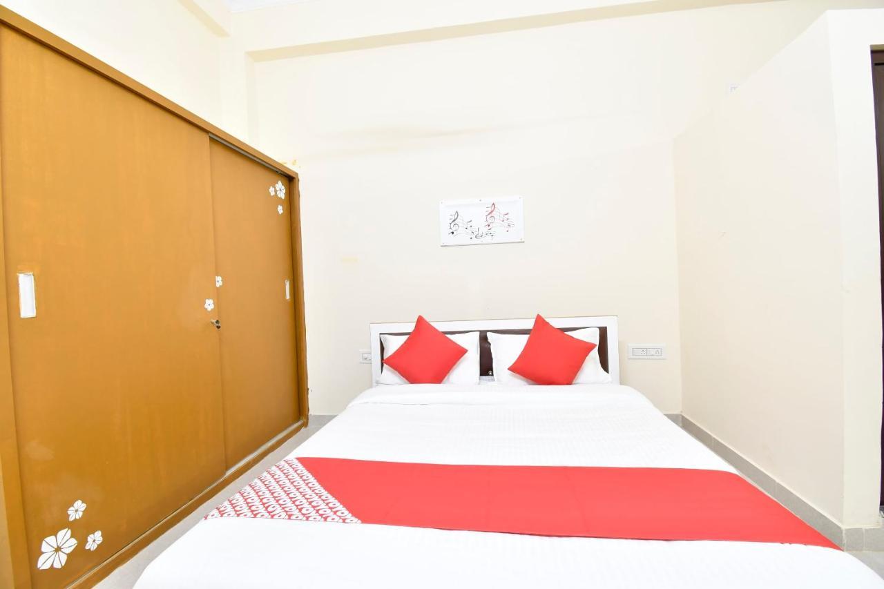 Oyo 44065 Sri Krishna Nilaya Hotell Bangalore Eksteriør bilde